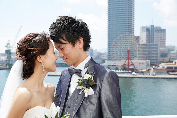 ホテル結婚式のスナップ写真 実例 神戸メリケンパークオリエンタルとヒルトン東京の2組様 前撮り撮影とウェディングドレス販売のスープ